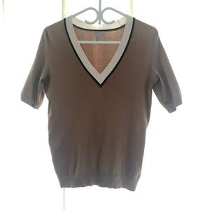 Color block v neck top